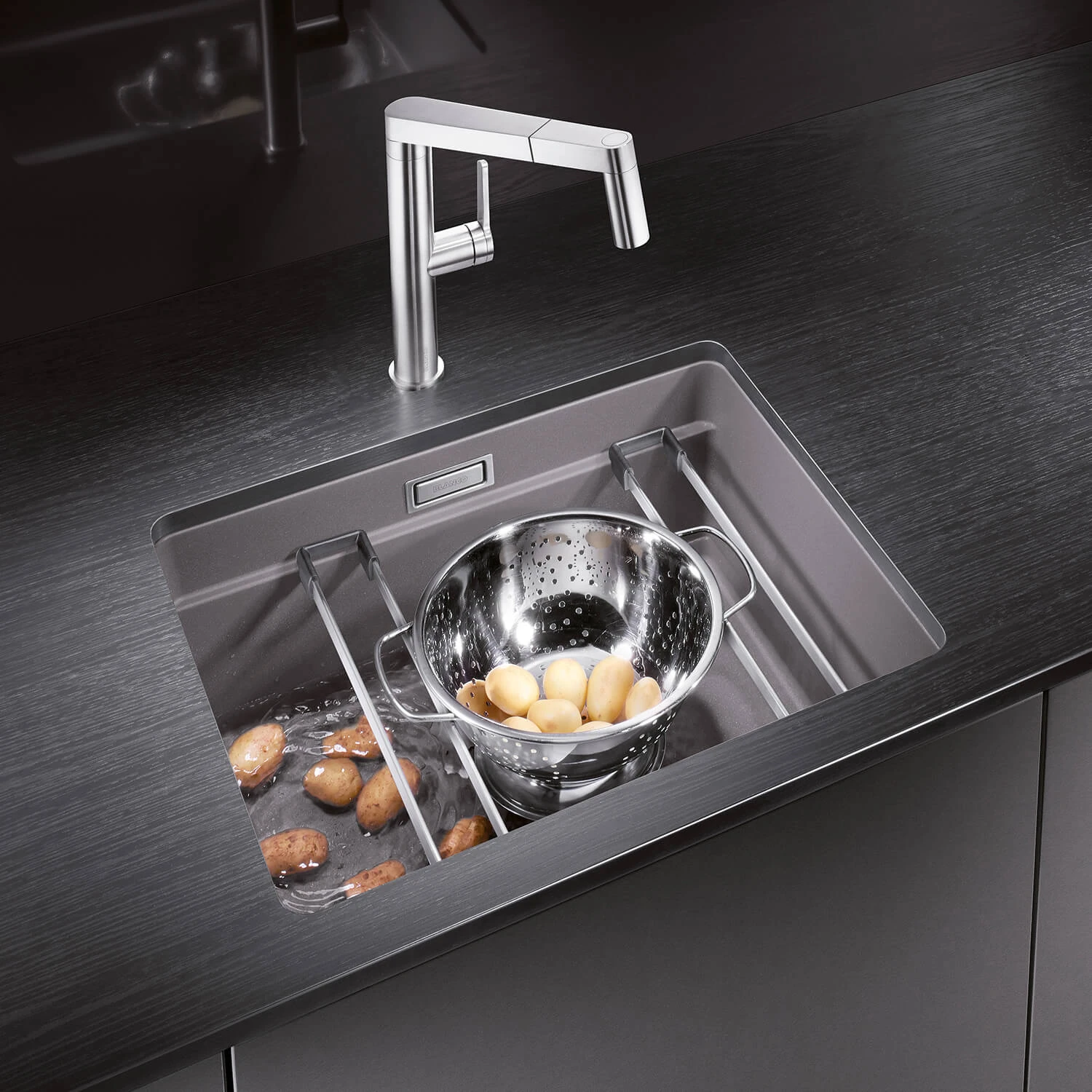 Blanco Etagon 500-U Large 1 Bowl Black Silgranit Composite Undermount Kitchen Sink & Waste - 530 X 460mm 11 Blanco Etagon 500-U Large 1 Bowl Black Silgranit Composite Undermount Kitchen Sink & Waste - 530 X 460mm - Image 9