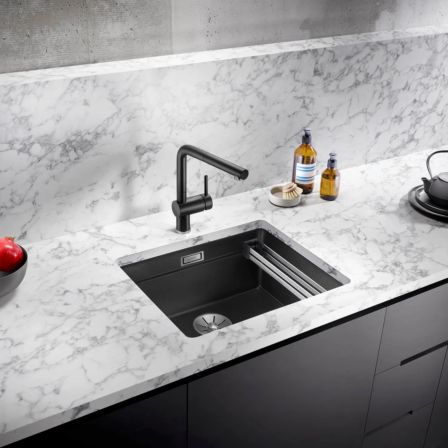 Blanco Etagon 500-U Large 1 Bowl Black Silgranit Composite Undermount Kitchen Sink & Waste - 530 X 460mm 18 Blanco Etagon 500-U Large 1 Bowl Black Silgranit Composite Undermount Kitchen Sink & Waste - 530 X 460mm - Image 16