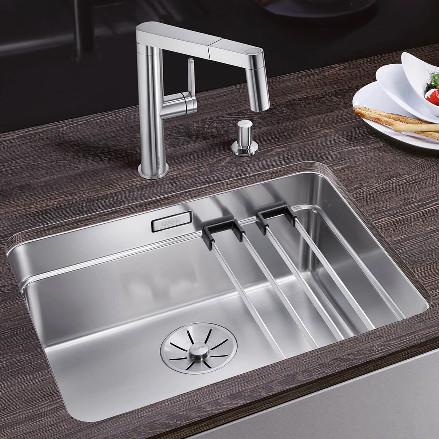 Blanco Etagon Large 1 Bowl Satin Polish Undermount Stainless Steel Kitchen Sink & Waste - 540 X 440mm 4 Blanco Etagon Large 1 Bowl Satin Polish Undermount Stainless Steel Kitchen Sink & Waste - 540 X 440mm - Image 2