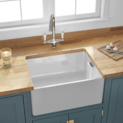 Butler & Rose Ceramic Fireclay Belfast Traditional Kitchen Sink With Weir Overflow & Basket Strainer Waste - 595 X 455mm -Vado Sale Store butler and rose belfast weir overflow lifestyle7