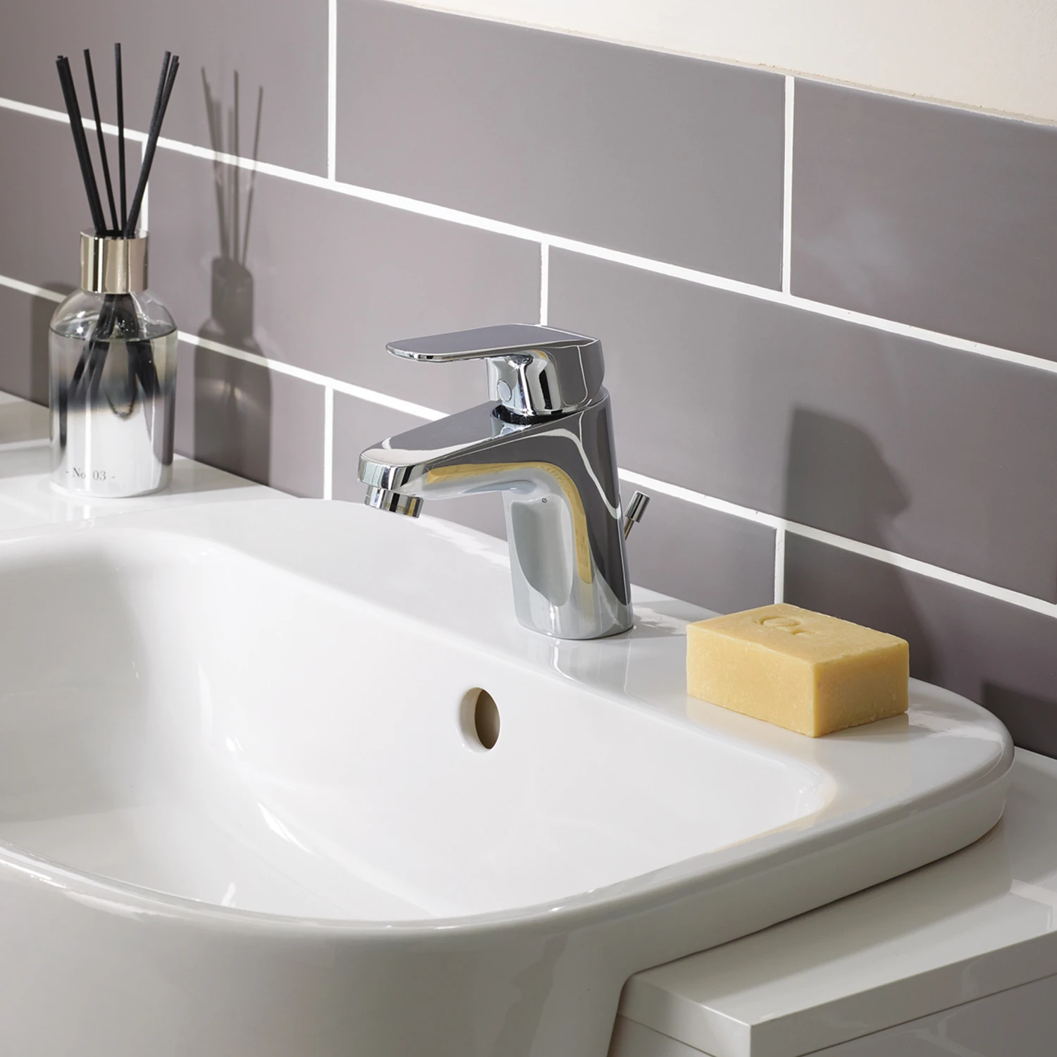 Ideal Standard Ceraflex Mono Basin Mixer Tap Without Pop-Up Waste 6 Ideal Standard Ceraflex Mono Basin Mixer Tap Without Pop-Up Waste - Image 4