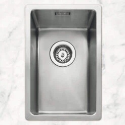 Caple Mode 0.5 Bowl Inset Or Undermount Brushed Stainless Steel Sink & Waste Kit - 290 X 440mm 8 Caple Mode 0.5 Bowl Inset Or Undermount Brushed Stainless Steel Sink & Waste Kit - 290 X 440mm -Vado Sale Store mode025 lifestyle 2