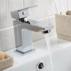 Vellamo Forte Mono Basin Mixer Tap & Waste