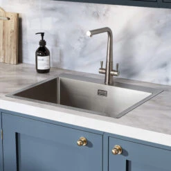 Rangemaster Cosmo 1 Bowl Stainless Steel Inset Kitchen Sink & Waste Kit - 600 X 515mm 13 Rangemaster Cosmo 1 Bowl Stainless Steel Inset Kitchen Sink & Waste Kit - 600 X 515mm -Vado Sale Store rangemaster cosmo 1 bowl ss kitchen sink 600 515 lifestyle