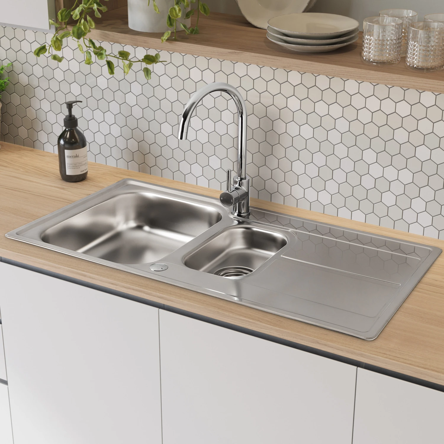 Leisure Aria 1.5 Bowl Satin Stainless Steel Kitchen Sink With Reversible Drainer - 950 X 508mm 3 Leisure Aria 1.5 Bowl Satin Stainless Steel Kitchen Sink With Reversible Drainer - 950 X 508mm