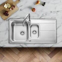 Leisure Aria 1.5 Bowl Satin Stainless Steel Kitchen Sink With Reversible Drainer - 950 X 508mm 12 Leisure Aria 1.5 Bowl Satin Stainless Steel Kitchen Sink With Reversible Drainer - 950 X 508mm -Vado Sale Store rangemaster leisure aria 1 5 bowl reversible sink 950x508 lifestyle 2