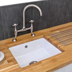 Reginox Mataro 1 Bowl Undermount White Glaze Ceramic Sink & Waste - 545 X 440mm -Vado Sale Store reginox mataro 1 bowl sink 545x440 lifestyle 2