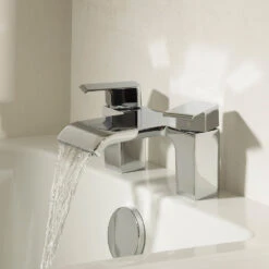 Roper Rhodes Hydra Waterfall Bath Filler