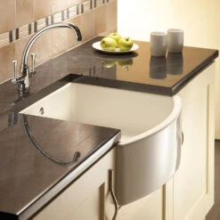 Shaws Waterside Curved Large Ceramic Single Bowl Belfast Kitchen Sink - 760mm X 530mm 8 Shaws Waterside Curved Large Ceramic Single Bowl Belfast Kitchen Sink - 760mm X 530mm -Vado Sale Store shaws waterside curved sink 760mm lifestyle