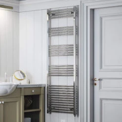 Terma Leo Chrome Electric Heated Towel Rail With ONE D Heating Element - 1600 X 500mm -Vado Sale Store terma leo electric heated towel rail sim element 1800x500mm lifestyle 1