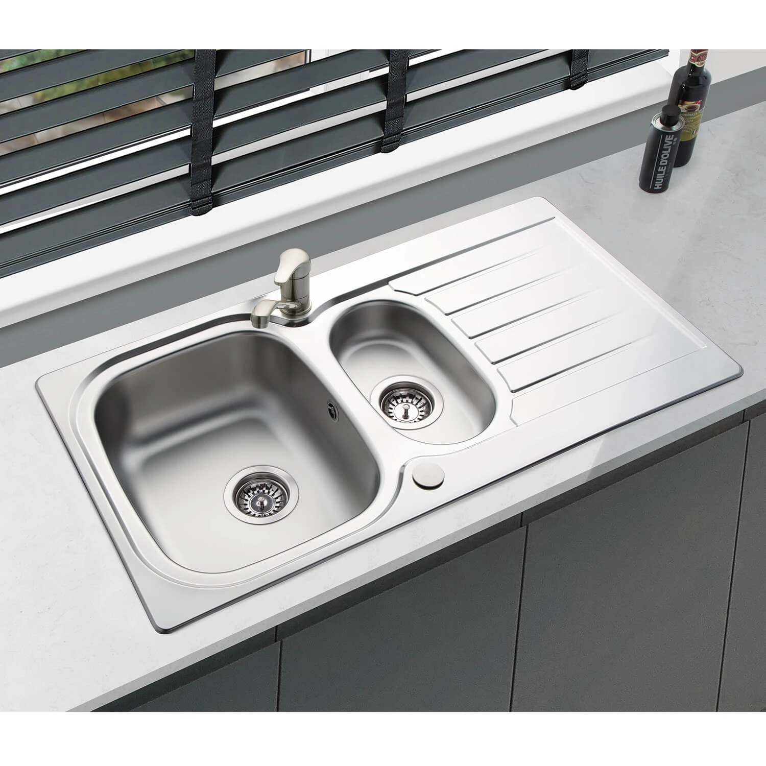 Vellamo Curva 1.5 Bowl Satin Stainless Steel Kitchen Sink & Waste With Reversible Drainer - 950 X 508mm 3 Vellamo Curva 1.5 Bowl Satin Stainless Steel Kitchen Sink & Waste With Reversible Drainer - 950 X 508mm