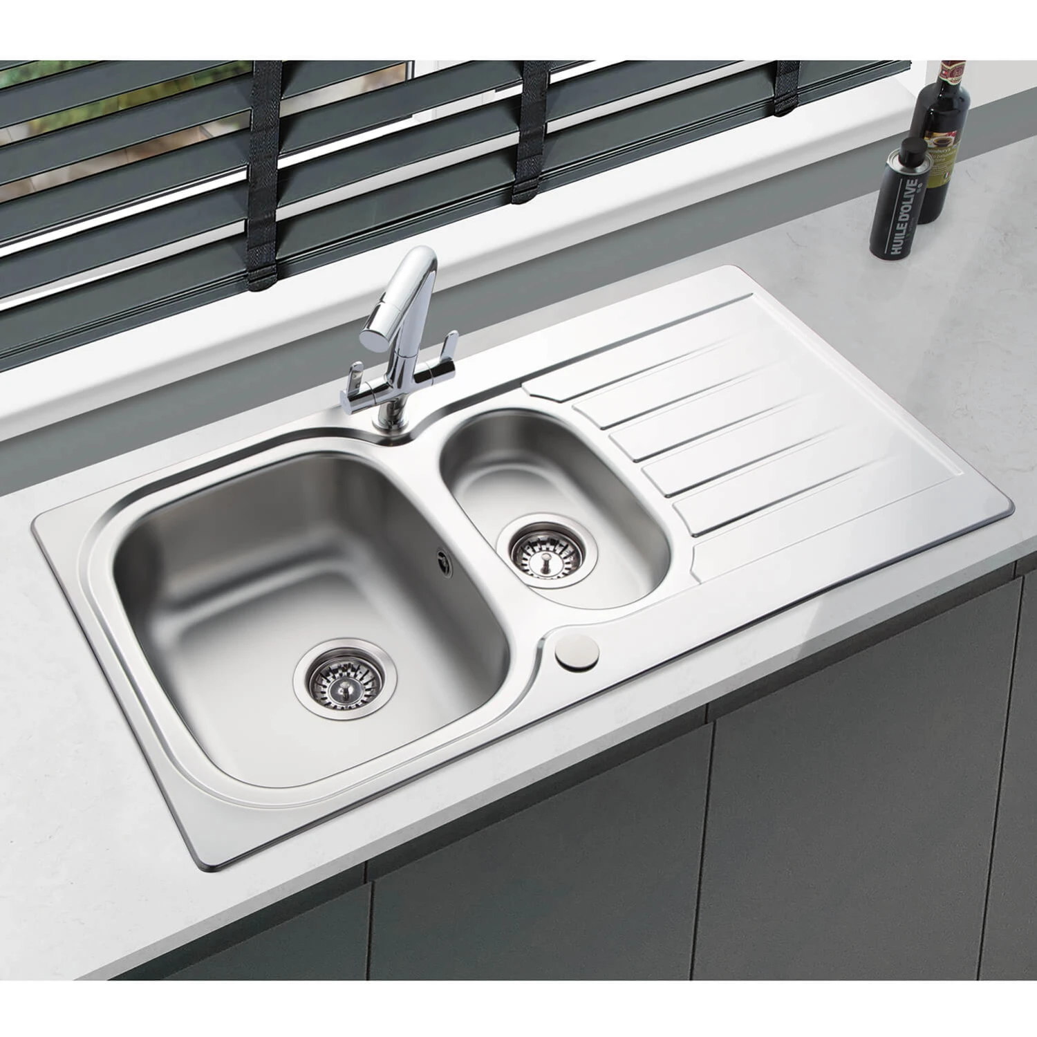 Vellamo Curva 1.5 Bowl Satin Stainless Steel Kitchen Sink & Waste With Reversible Drainer - 950 X 508mm 5 Vellamo Curva 1.5 Bowl Satin Stainless Steel Kitchen Sink & Waste With Reversible Drainer - 950 X 508mm - Image 3