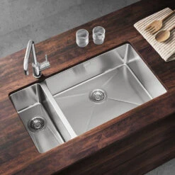 Vellamo Designer 1.5 Bowl Inset/Undermount Stainless Steel Kitchen Sink & Waste Kit With Right Hand Main Bowl - 800 X 440mm 8 Vellamo Designer 1.5 Bowl Inset/Undermount Stainless Steel Kitchen Sink & Waste Kit With Right Hand Main Bowl - 800 X 440mm -Vado Sale Store vellamo designer undermount stainless steel sink 800x440 right hand lifestyle