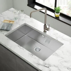 Vellamo Edge Extra Large 1 Bowl Undermount Stainless Steel Kitchen Sink & Waste Kit - 730 X 430mm 10 Vellamo Edge Extra Large 1 Bowl Undermount Stainless Steel Kitchen Sink & Waste Kit - 730 X 430mm -Vado Sale Store vellamo edge 1 large bowl undermount kitchen sink lifestyle