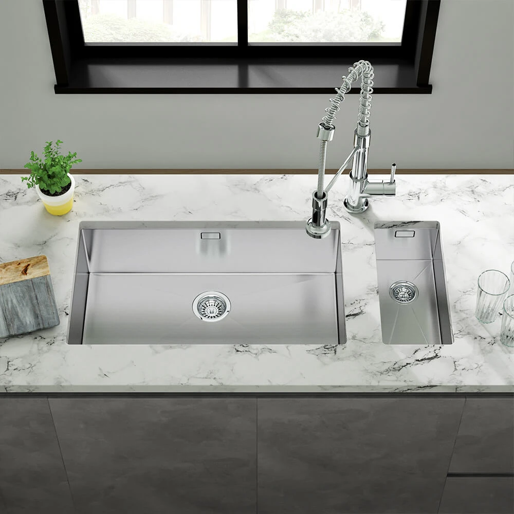 Vellamo Edge Extra Large 1 Bowl Undermount Stainless Steel Kitchen Sink & Waste Kit - 730 X 430mm 7 Vellamo Edge Extra Large 1 Bowl Undermount Stainless Steel Kitchen Sink & Waste Kit - 730 X 430mm - Image 5