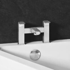 Vellamo Reveal Bath Filler Tap