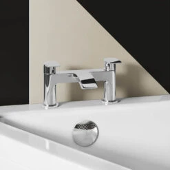 Vellamo Swift Waterfall Bath Filler