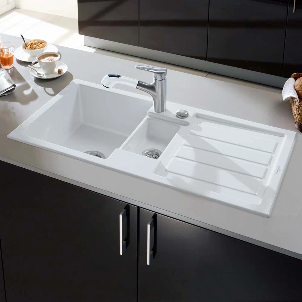 Villeroy & Boch Flavia 60 White Ceramic 1.5 Bowl Sink With Reversible Drainer - 1010 X 510mm 4 Villeroy & Boch Flavia 60 White Ceramic 1.5 Bowl Sink With Reversible Drainer - 1010 X 510mm - Image 2