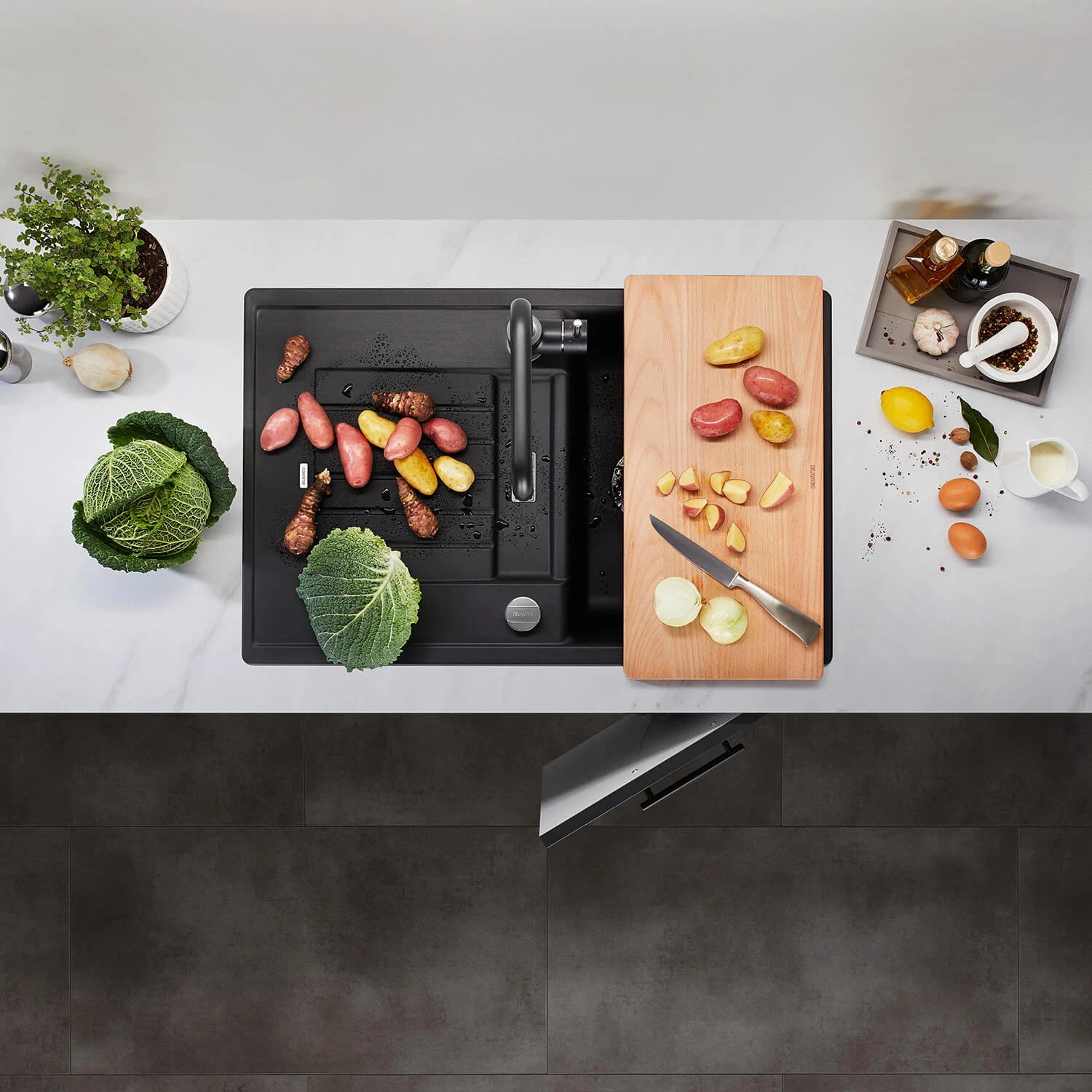 Blanco Zia 45 S Compact 1.5 Bowl Inset White Silgranit Composite Kitchen Sink & Waste With Reversible Drainer - 780 X 500mm 6 Blanco Zia 45 S Compact 1.5 Bowl Inset White Silgranit Composite Kitchen Sink & Waste With Reversible Drainer - 780 X 500mm - Image 4